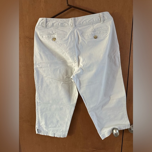 2 pairs Dockers capris pants. Womens size 10 - Picture 12 of 16